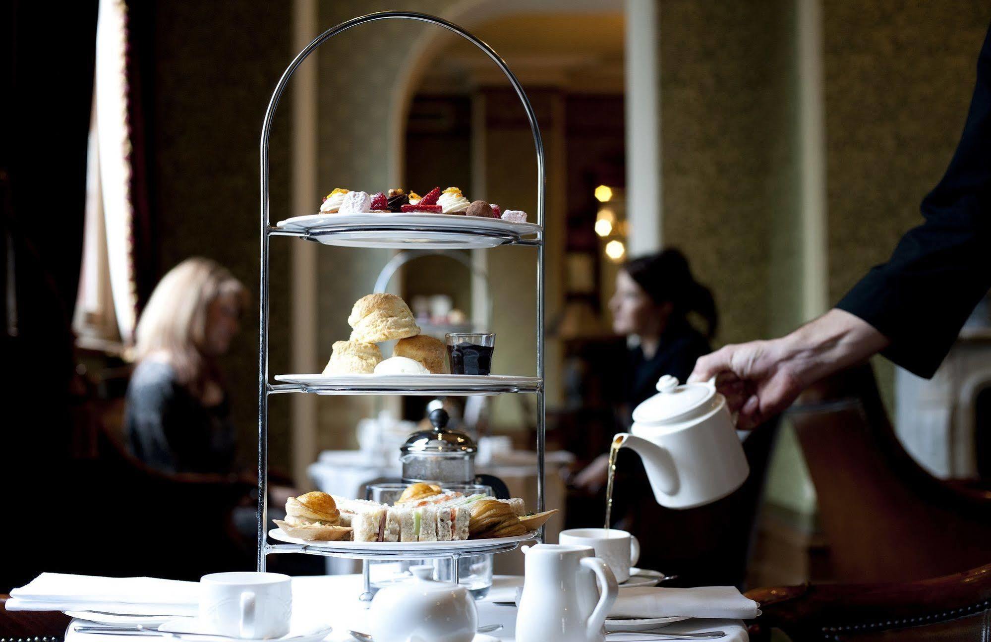 Craig'S Royal Hotel Ballarat Buitenkant foto Afternoon tea at the Ritz