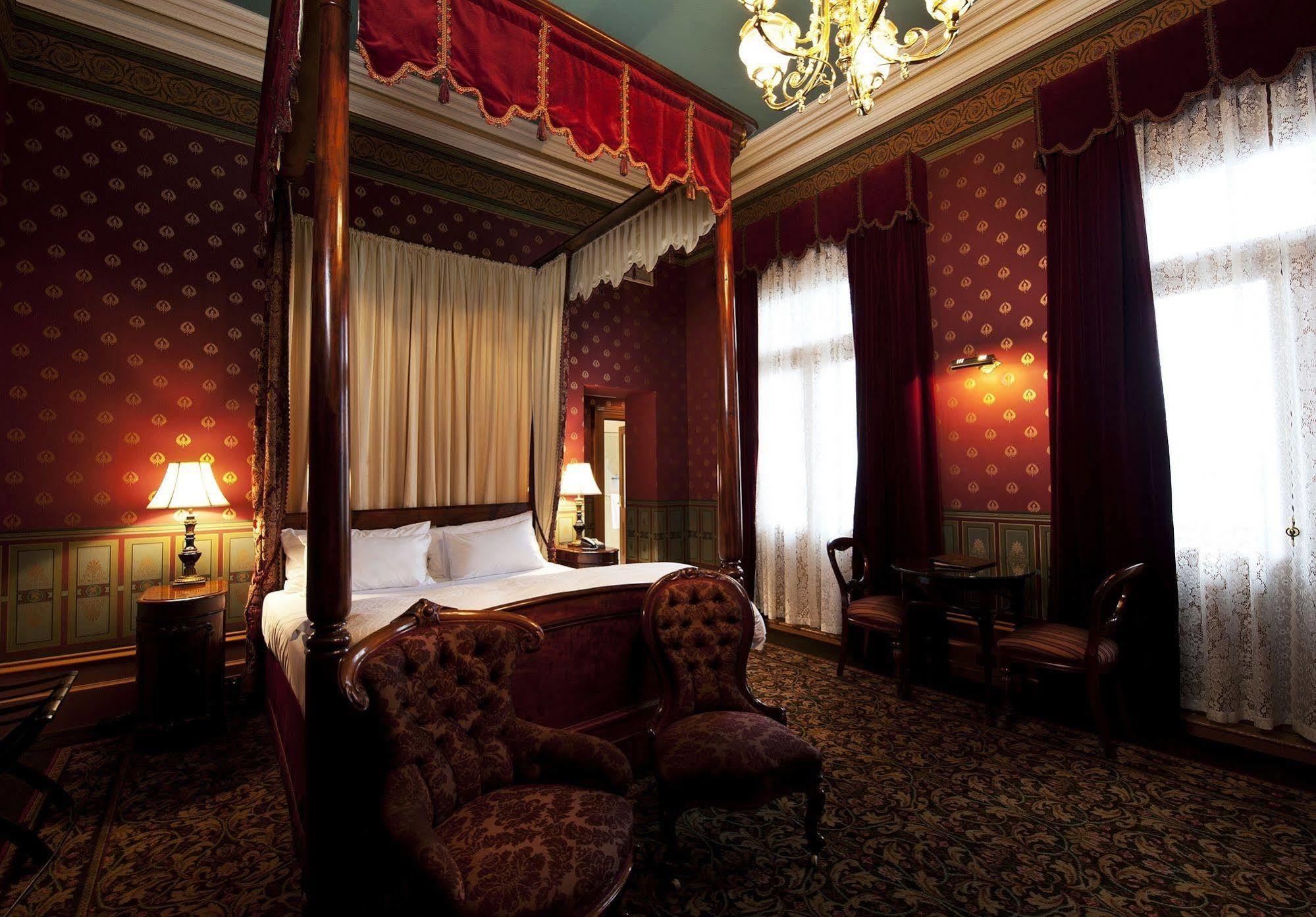 Craig'S Royal Hotel Ballarat Buitenkant foto The hotel's interior